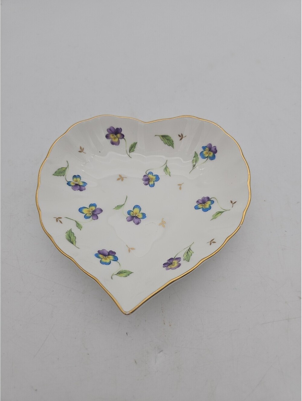 Mikasa Pansy Parade heart shape candy dish 5 1/2" wide